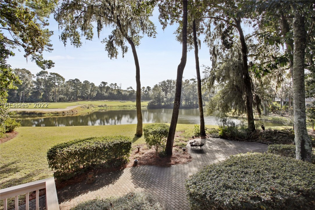 4 Tombee Court