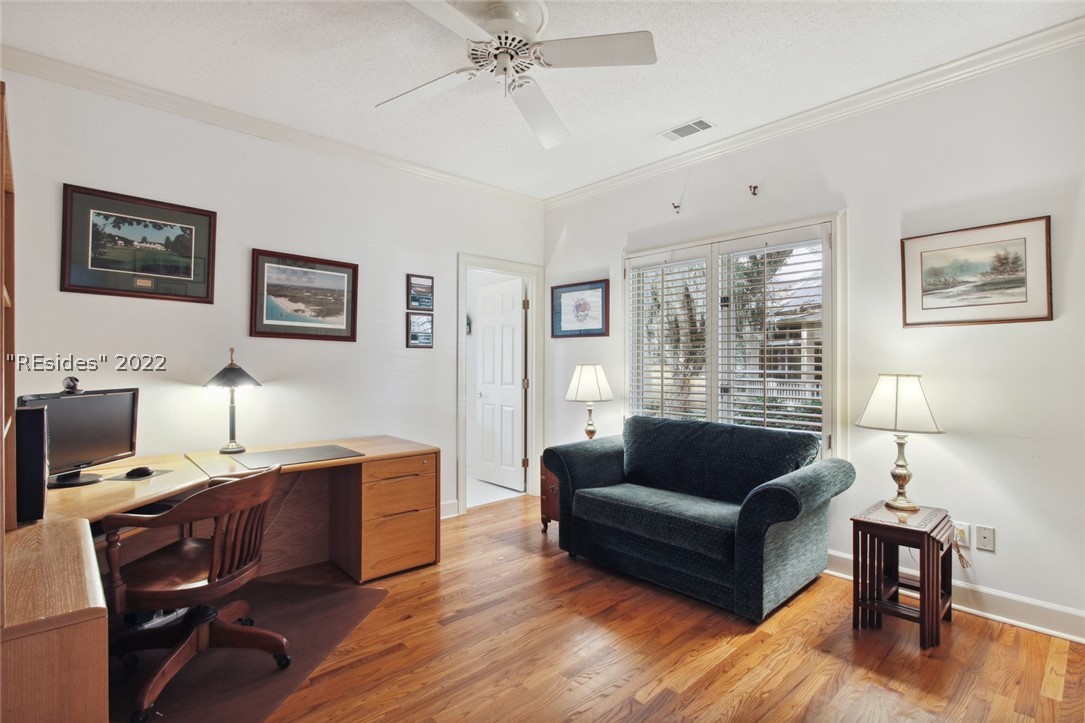 4 Tombee Court