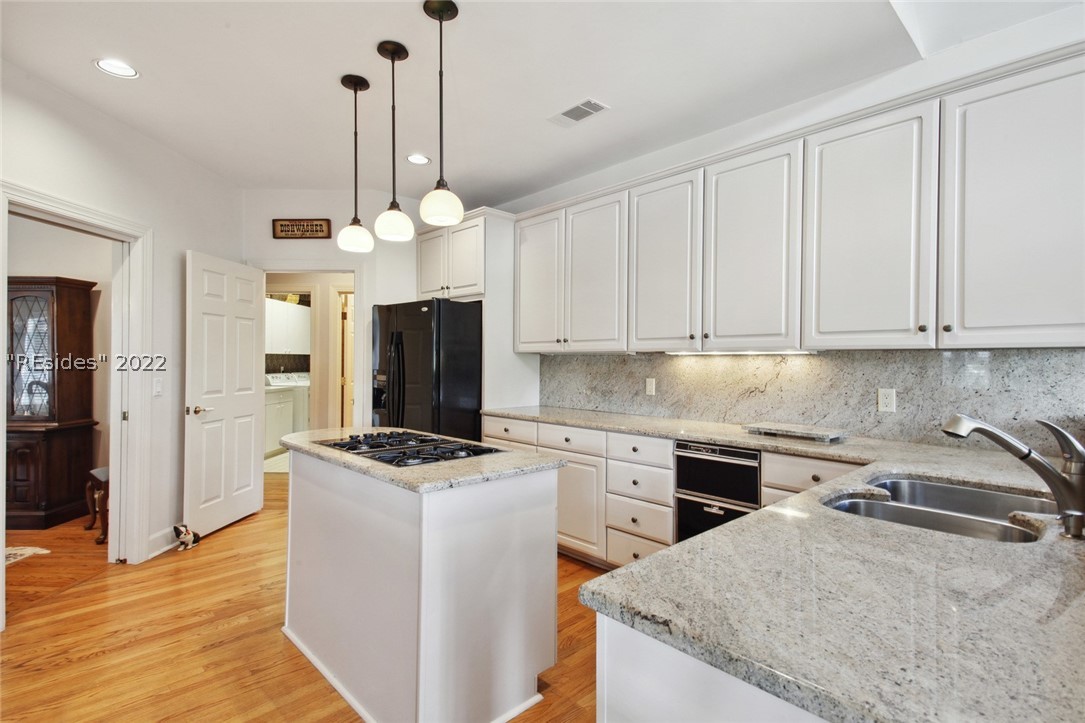 4 Tombee Court