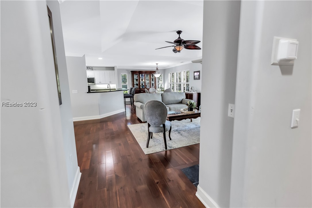 20 Coopers Hawk Road