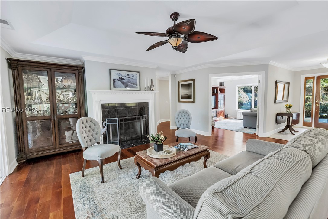20 Coopers Hawk Road