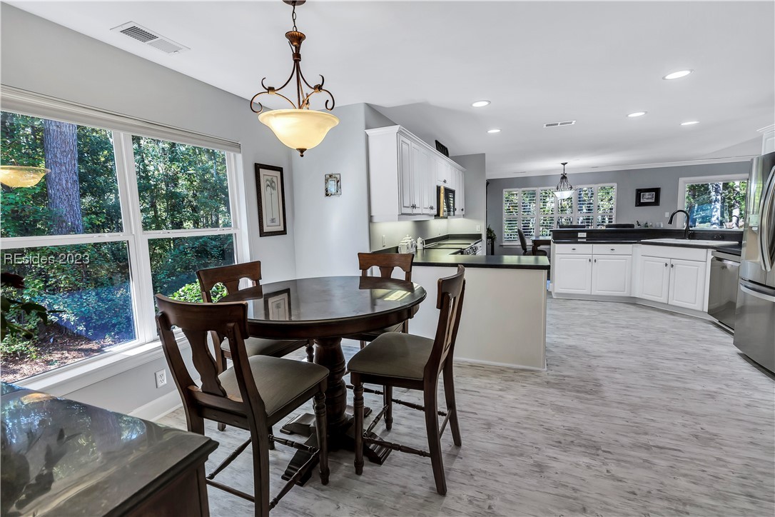 20 Coopers Hawk Road
