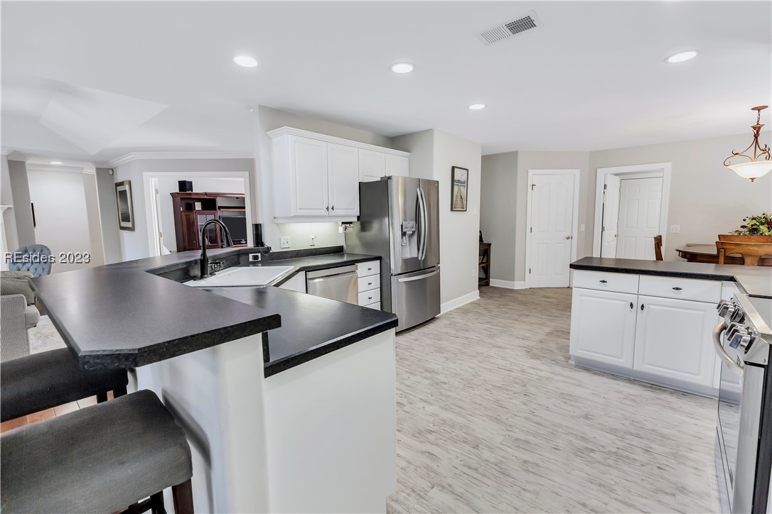 20 Coopers Hawk Road