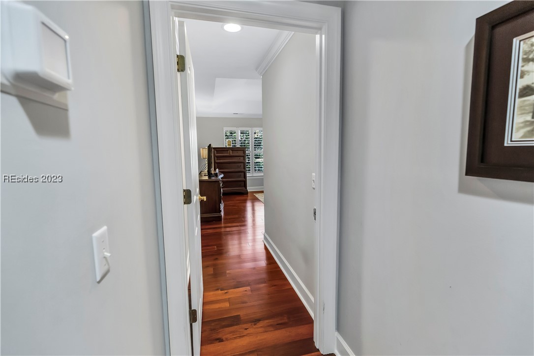 20 Coopers Hawk Road