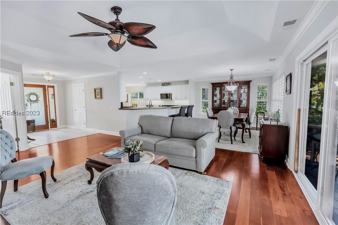 20 Coopers Hawk Road