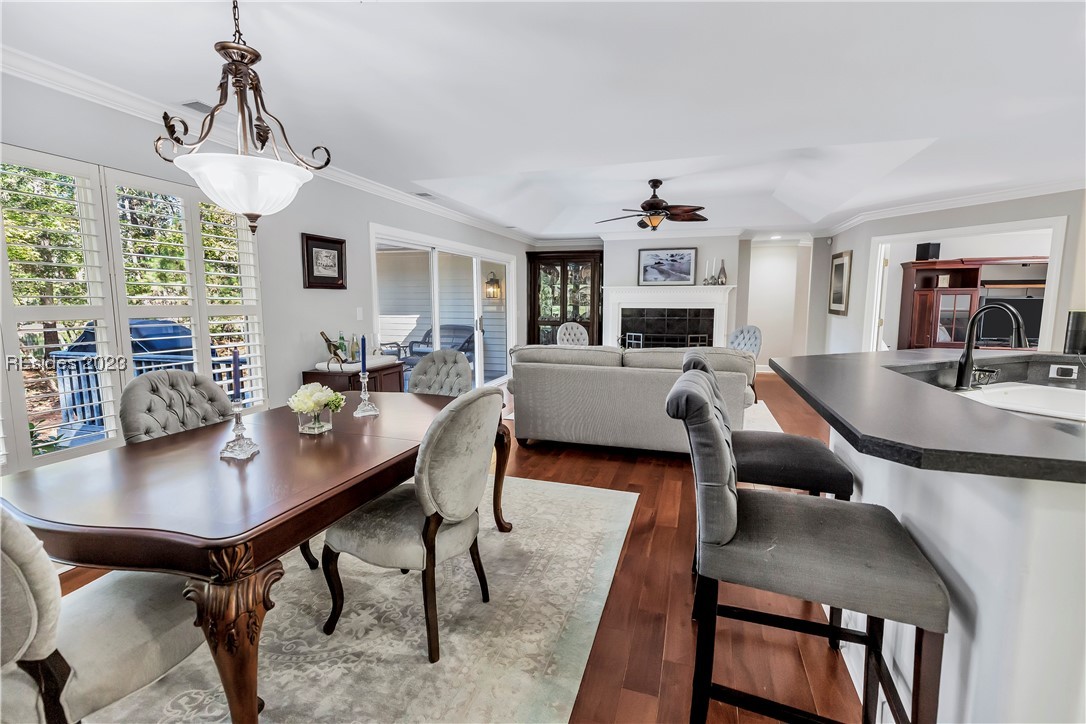 20 Coopers Hawk Road