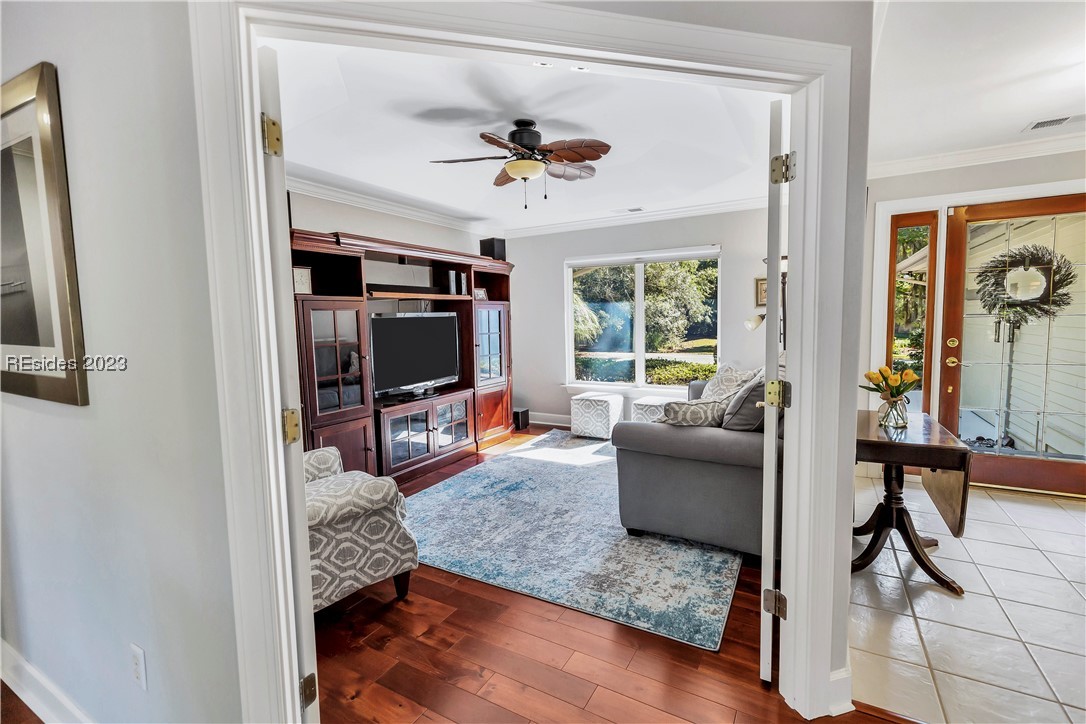 20 Coopers Hawk Road