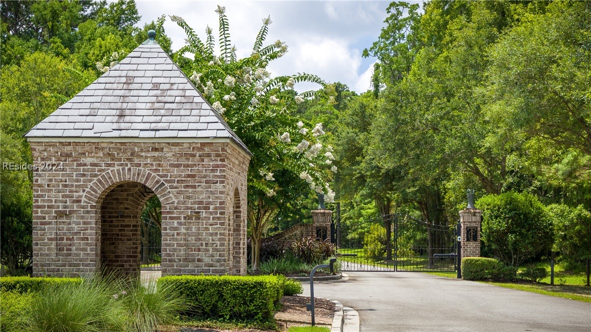 859 Bridle Path Boulevard