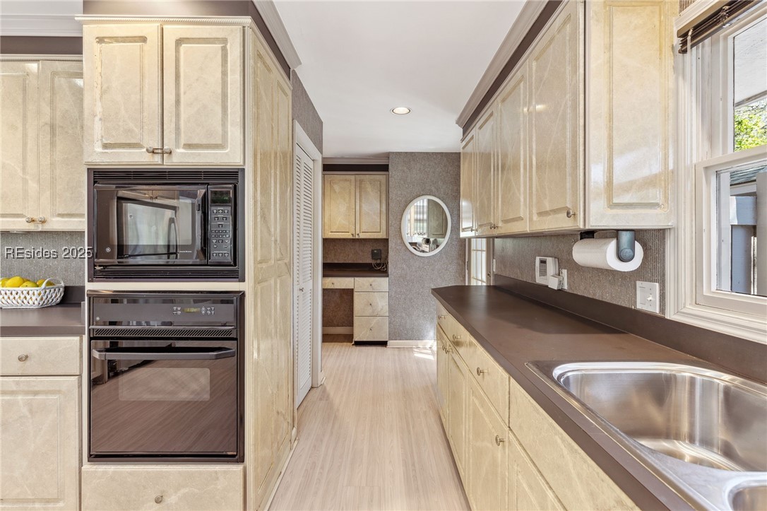 32 Willow Oak Court