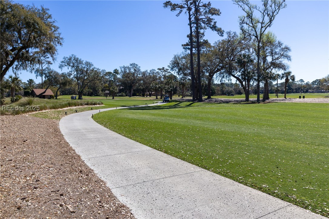 32 Willow Oak Court