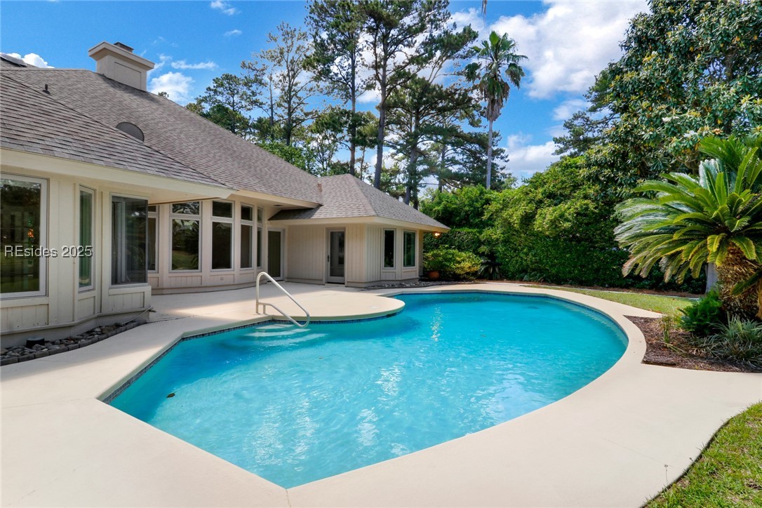 6 Barksdale Court