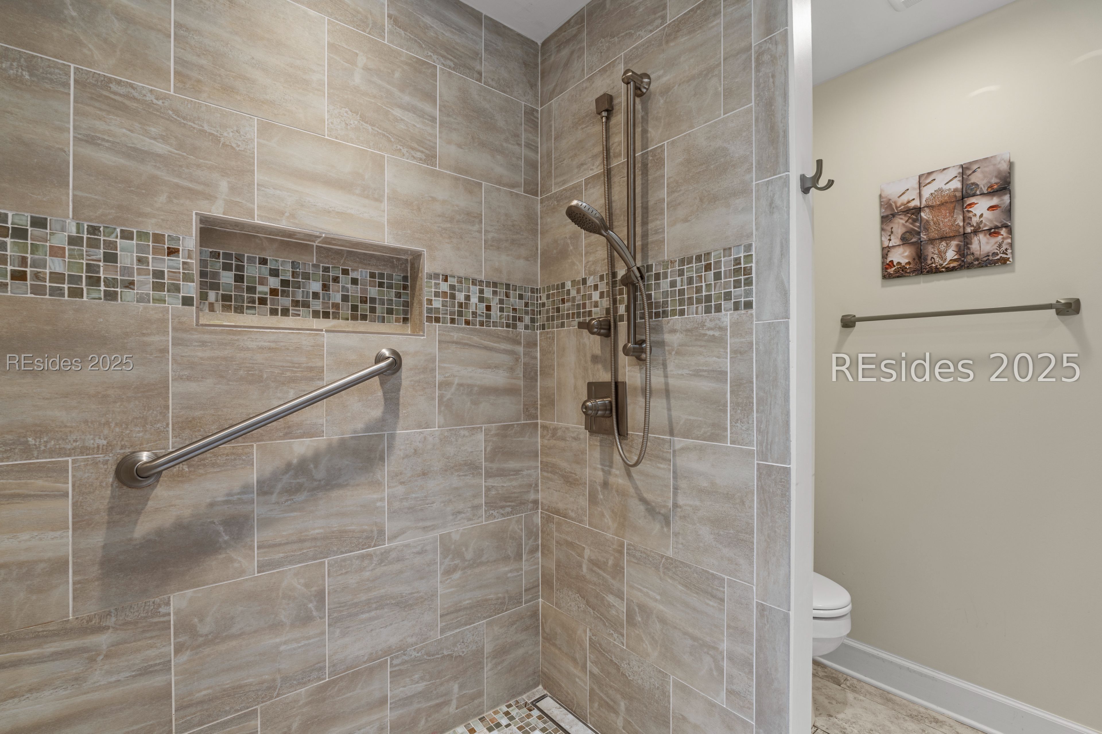 45 Queens Folly Road Unit: 626