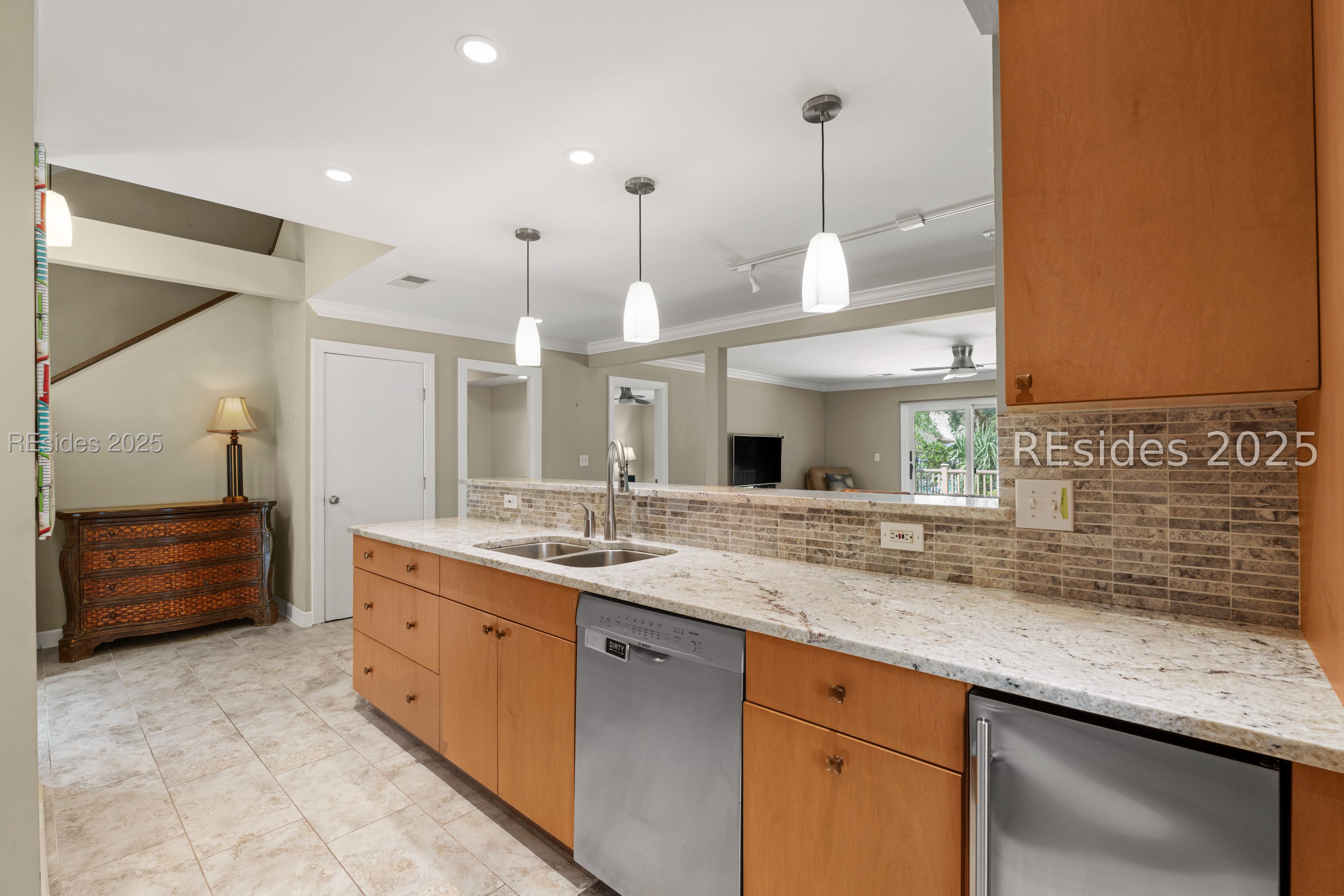 45 Queens Folly Road Unit: 626