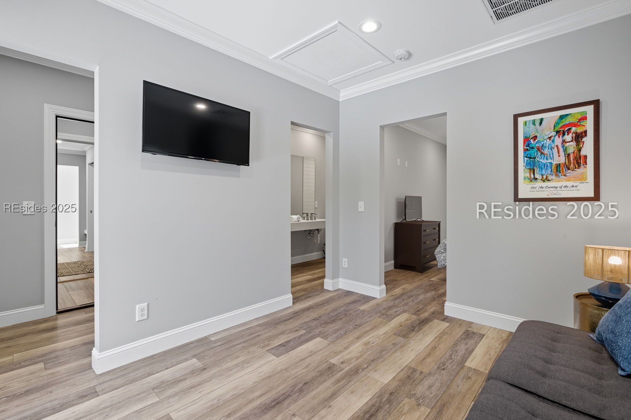 1 Sea Hawk Lane