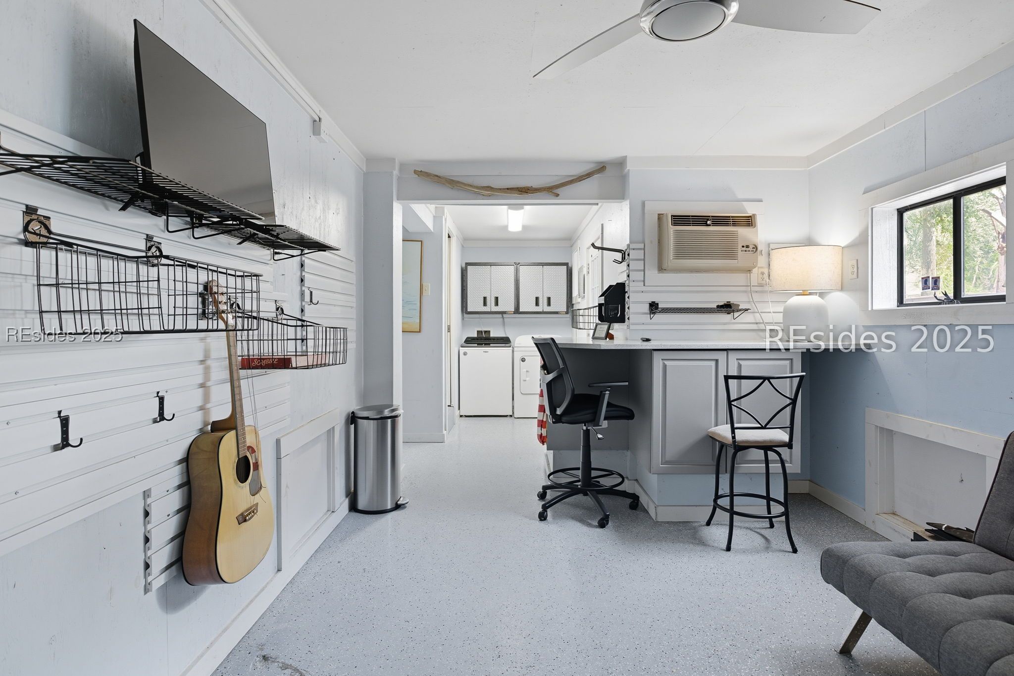 1 Sea Hawk Lane