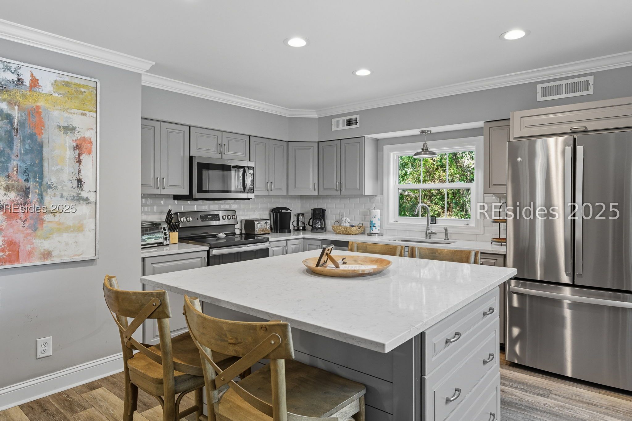 1 Sea Hawk Lane