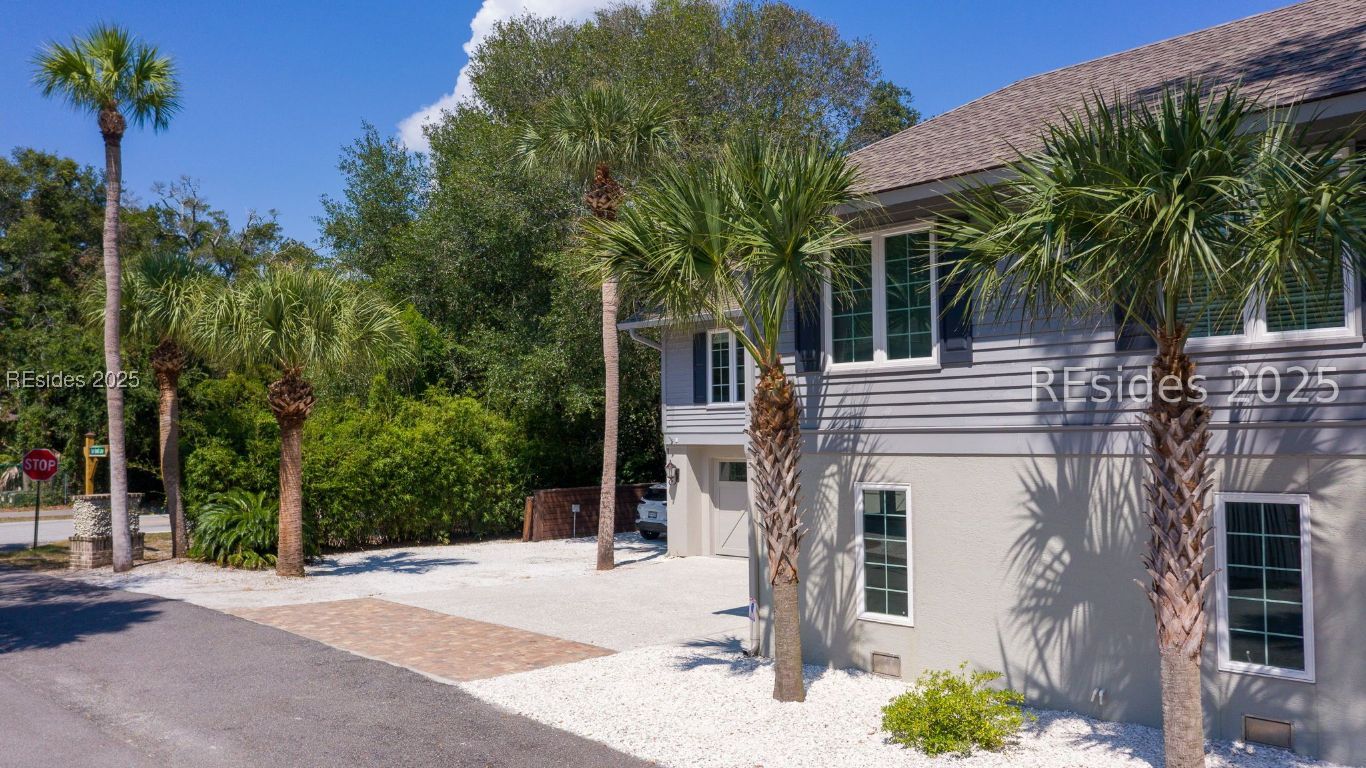 1 Sea Hawk Lane