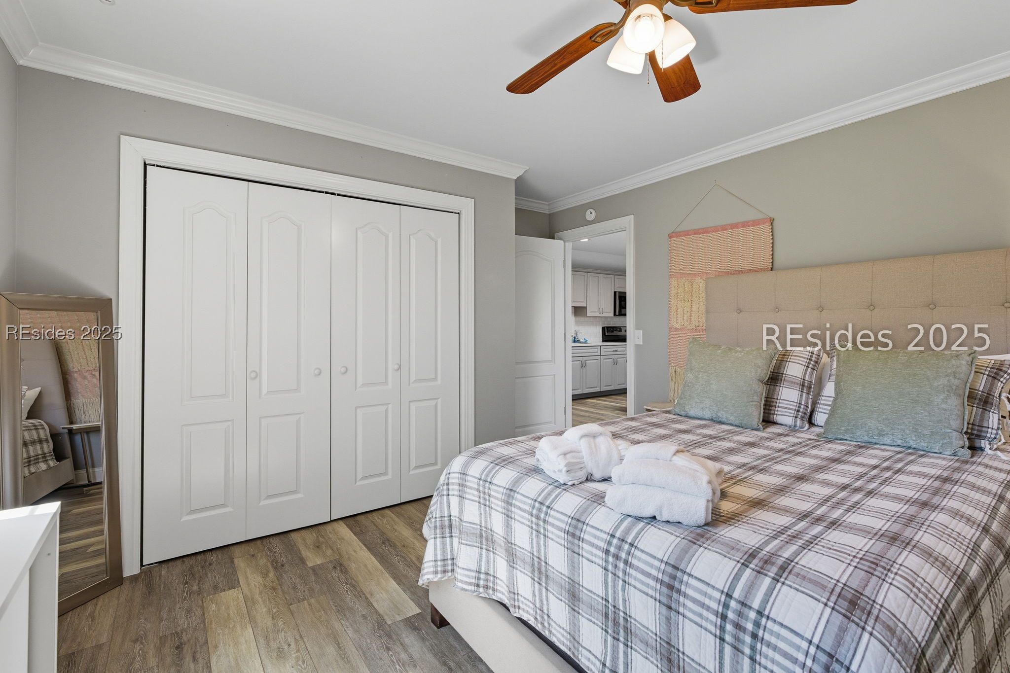 1 Sea Hawk Lane