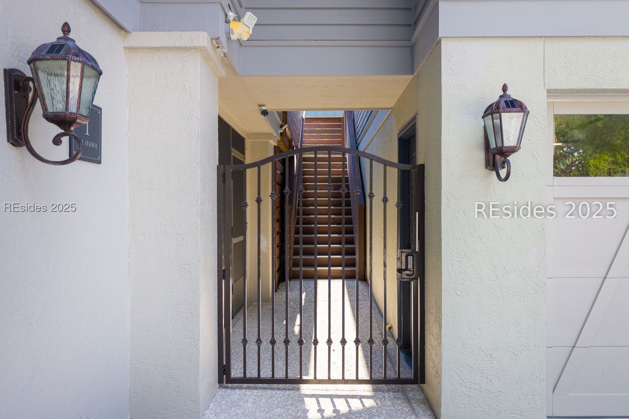 1 Sea Hawk Lane