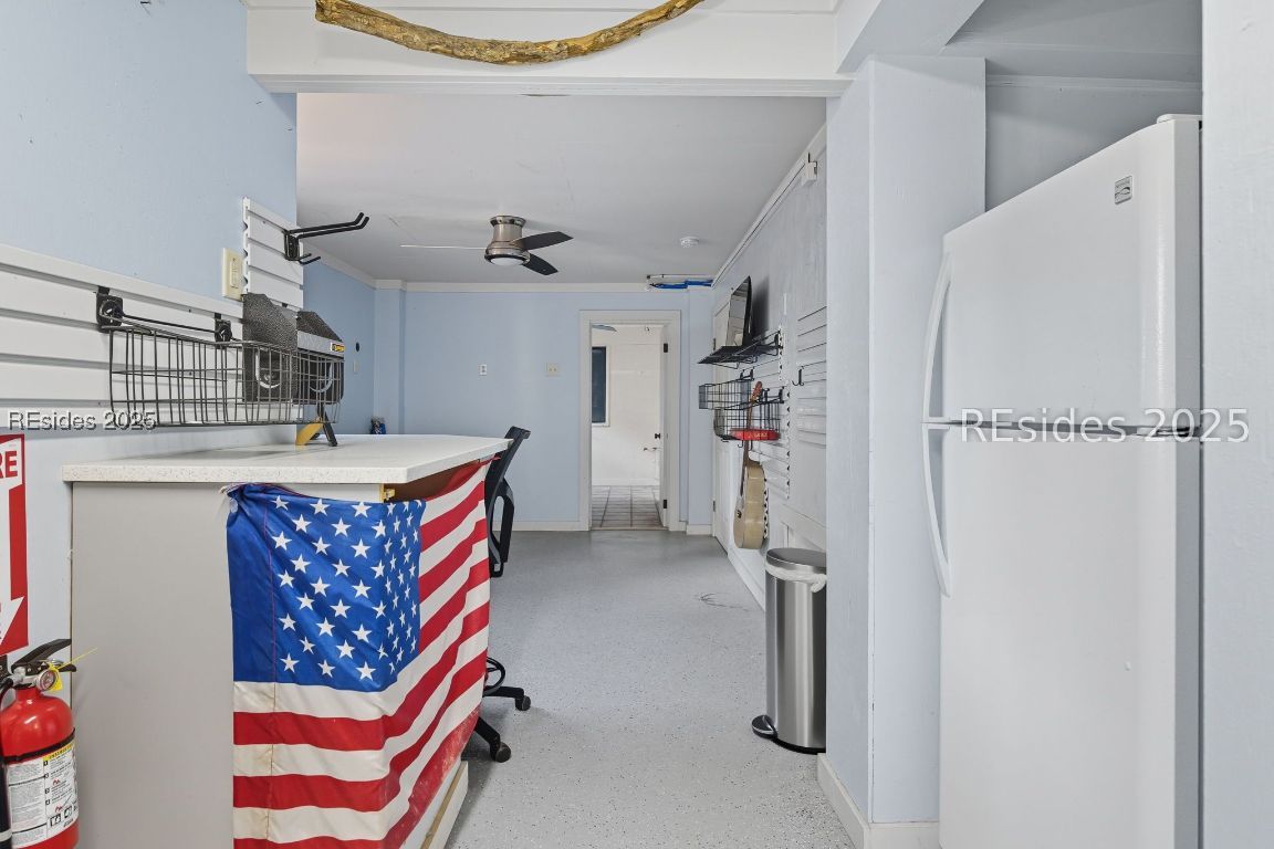 1 Sea Hawk Lane