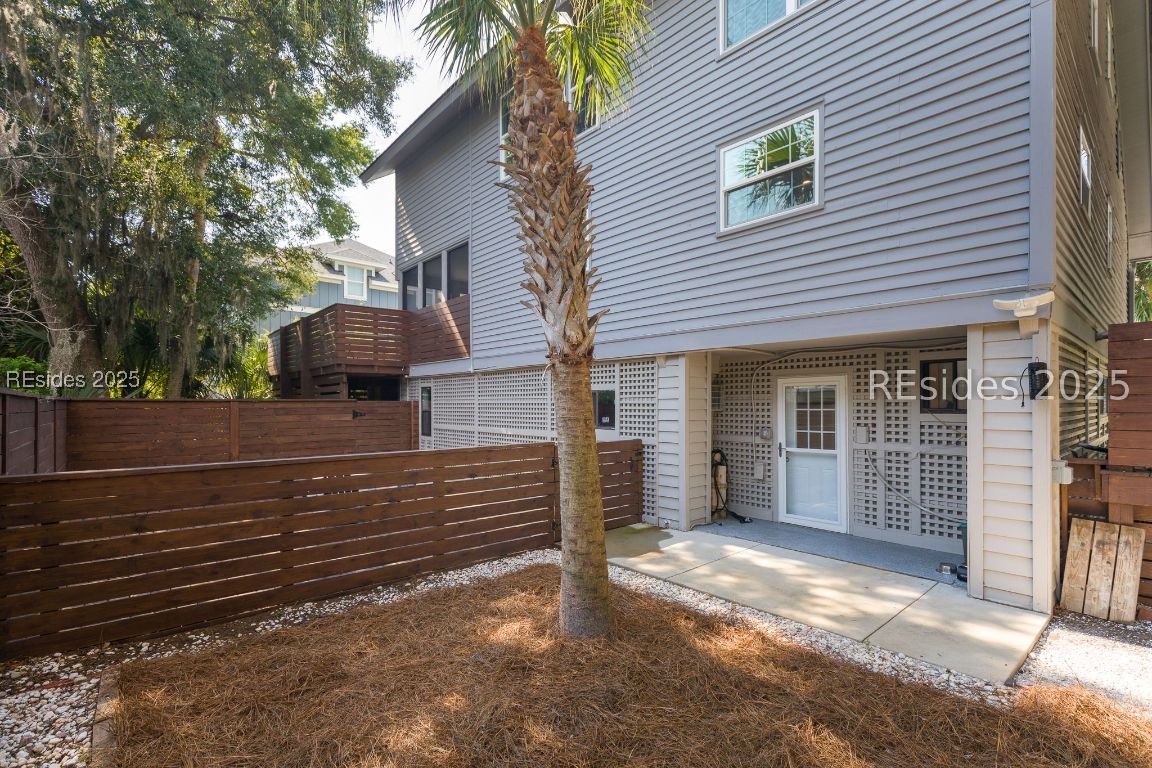 1 Sea Hawk Lane