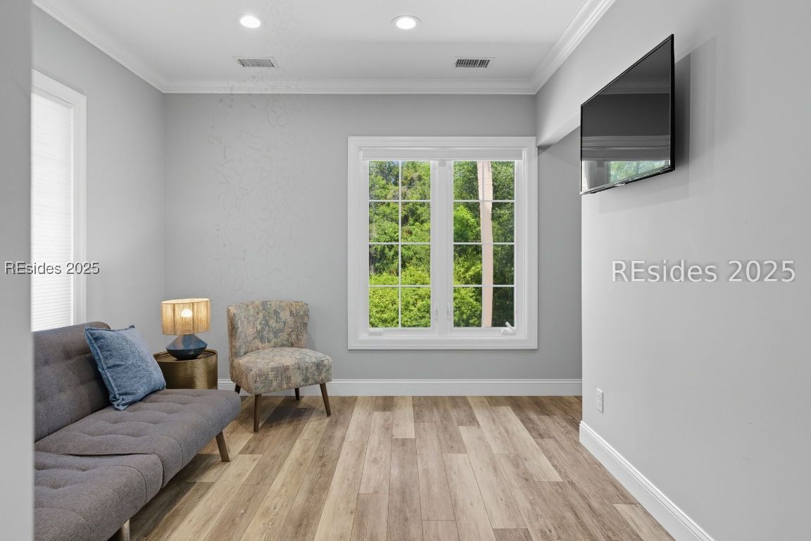 1 Sea Hawk Lane