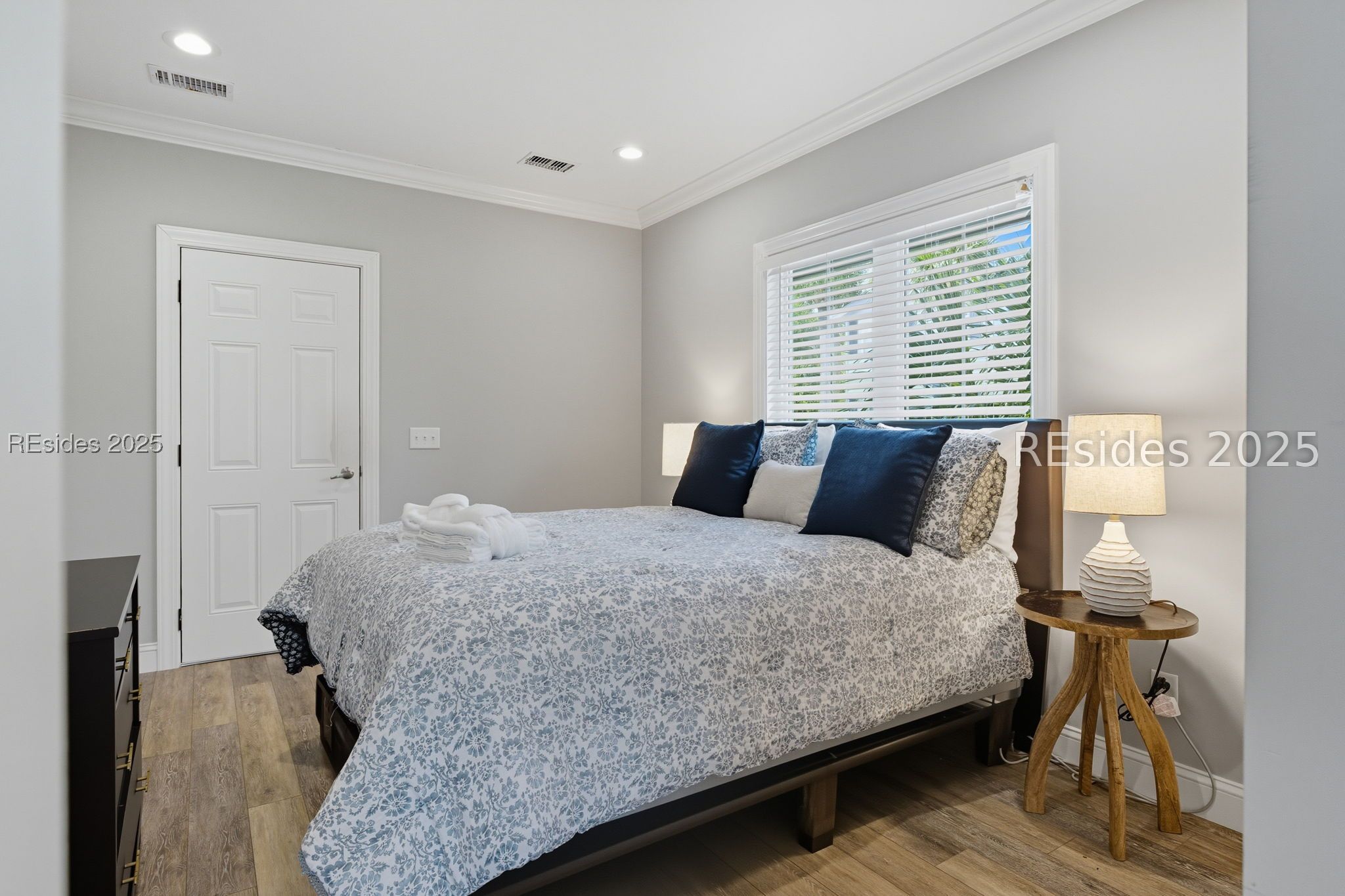 1 Sea Hawk Lane
