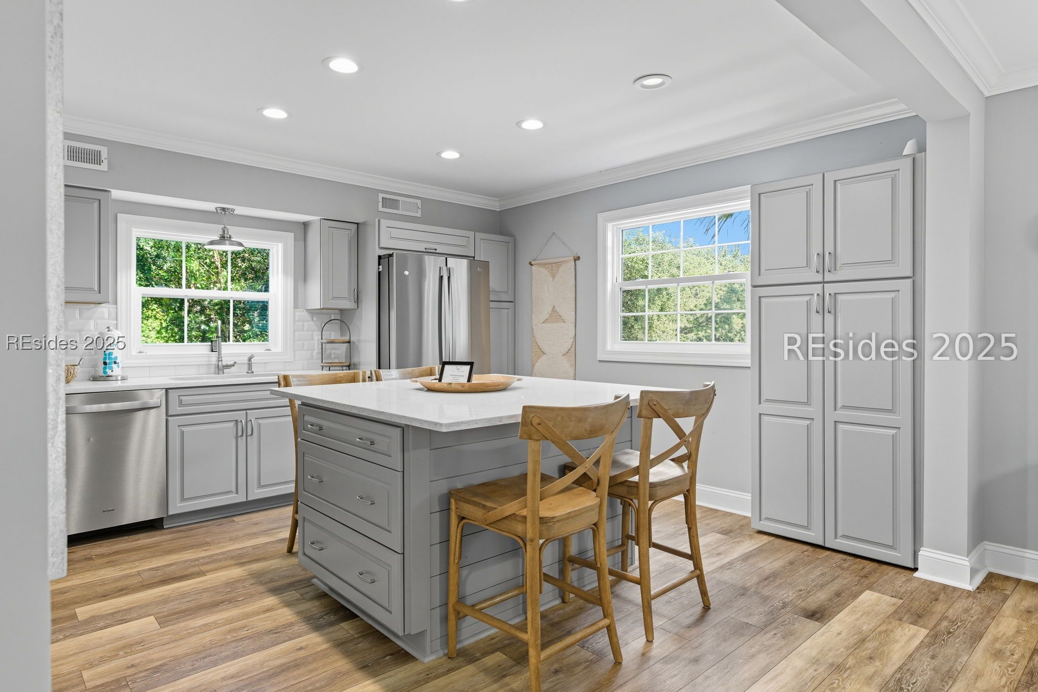 1 Sea Hawk Lane