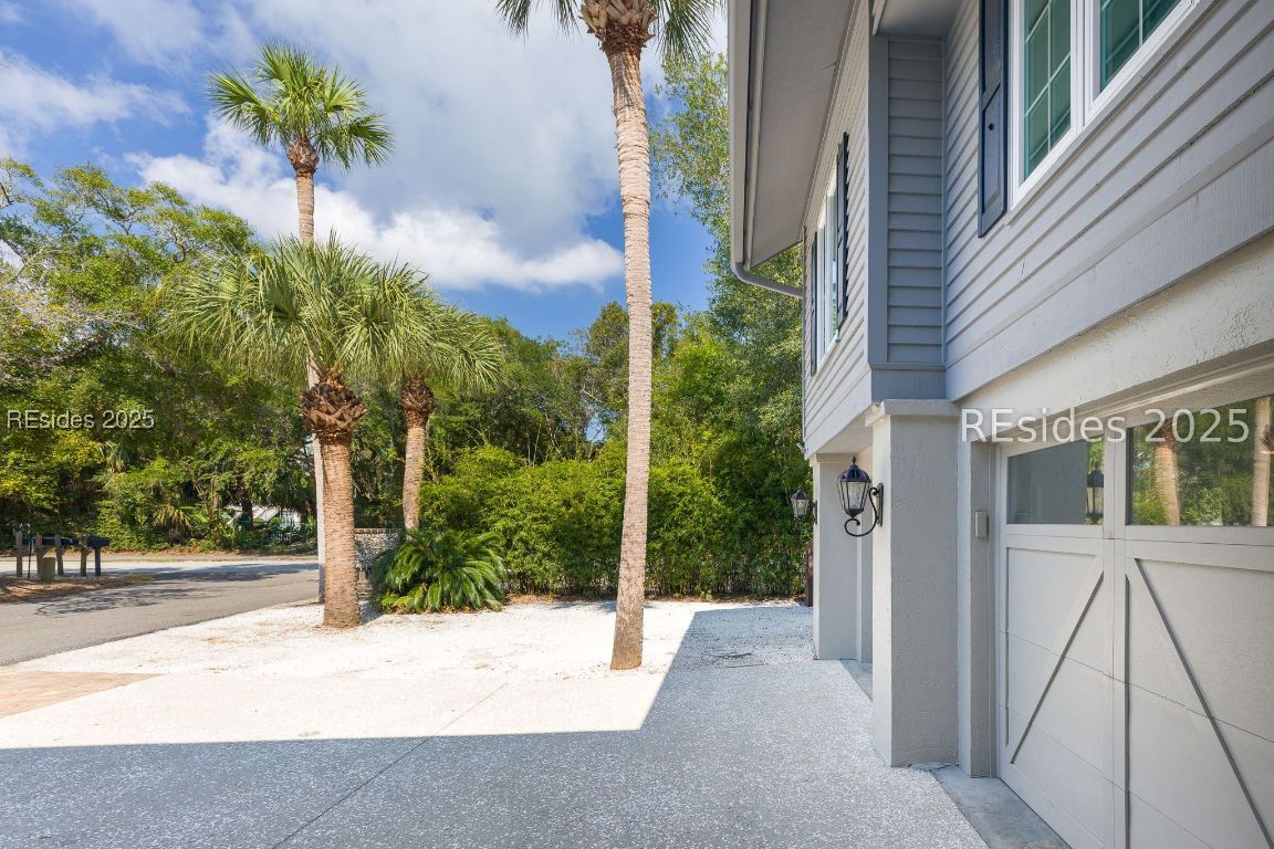 1 Sea Hawk Lane