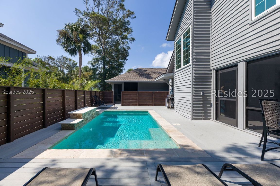 1 Sea Hawk Lane
