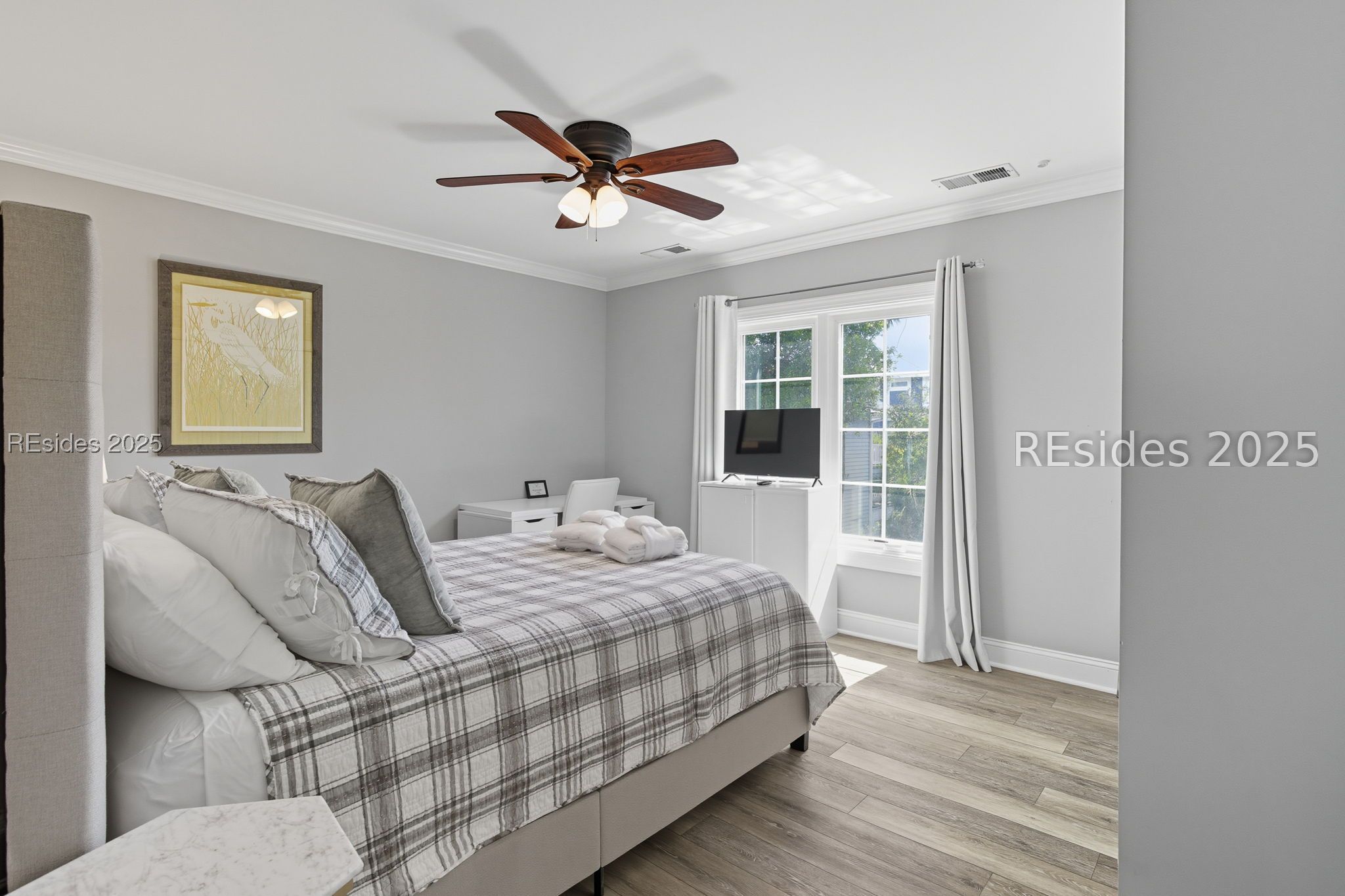 1 Sea Hawk Lane