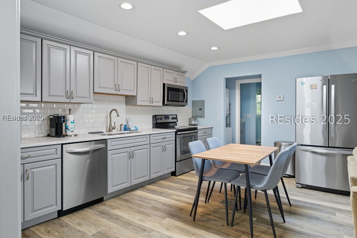 1 Sea Hawk Lane