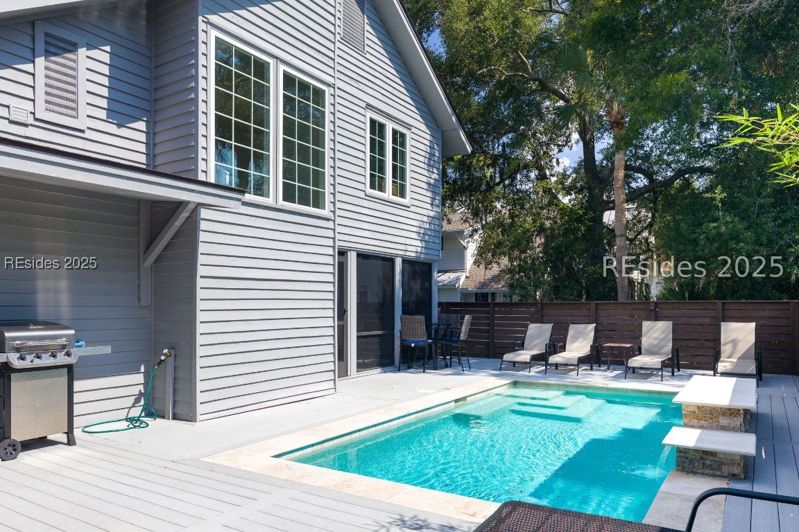 1 Sea Hawk Lane