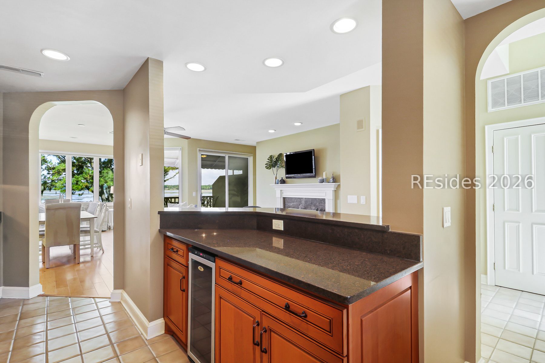5 Newport Drive Unit: 1206