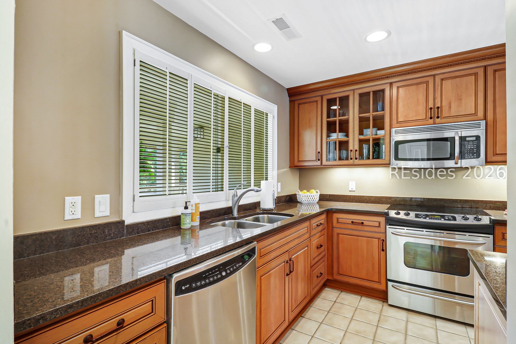 5 Newport Drive Unit: 1206
