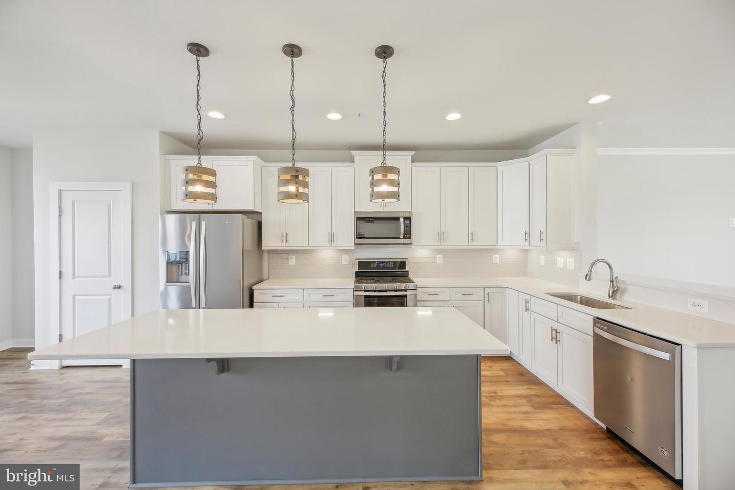 1107 Lawler Dr