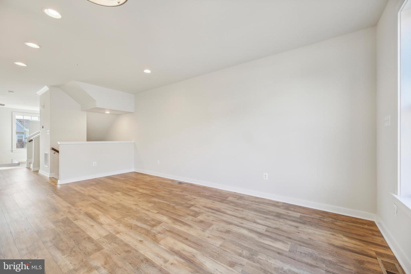 1107 Lawler Dr