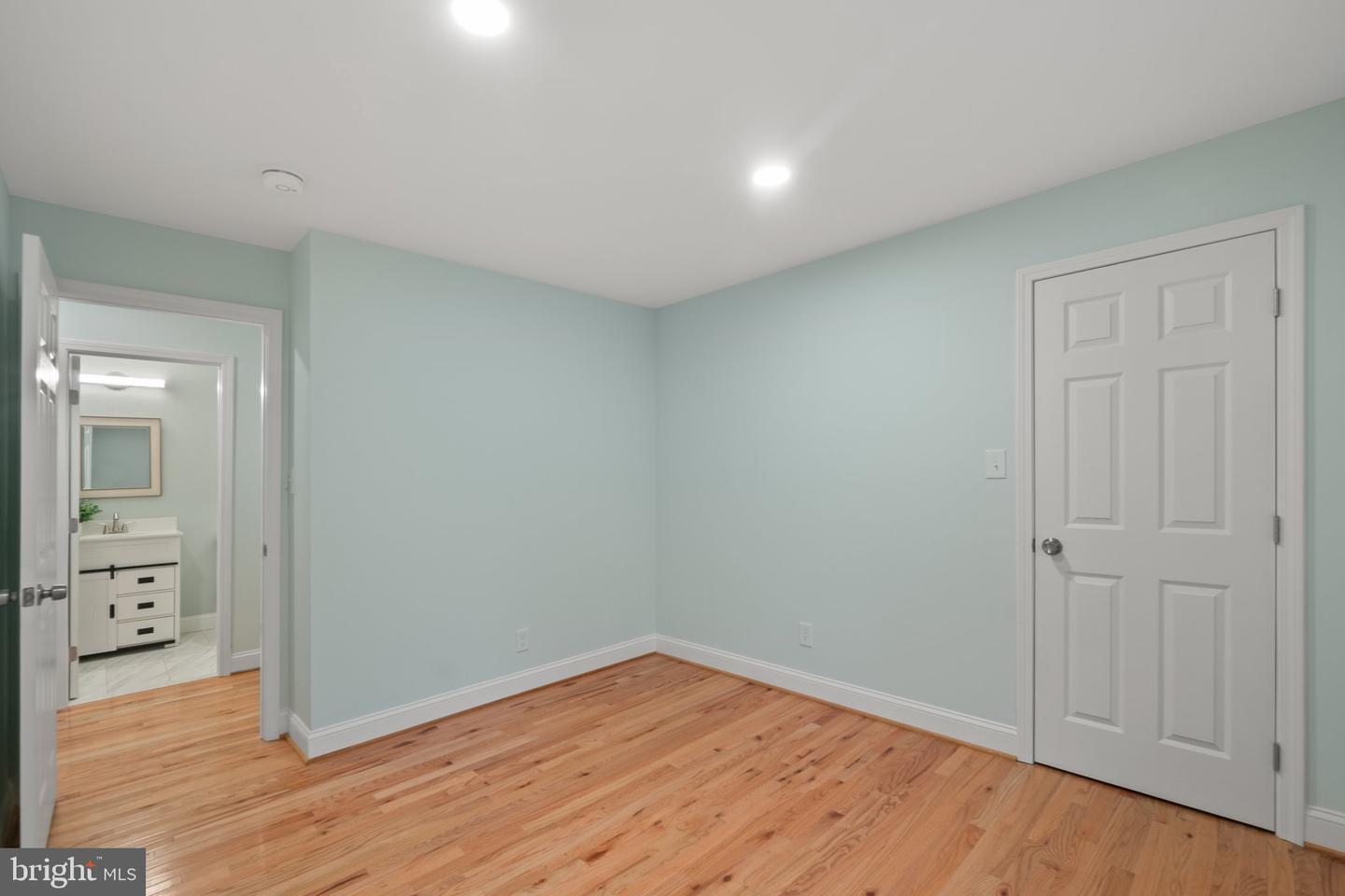 4739 Ford Fields Rd