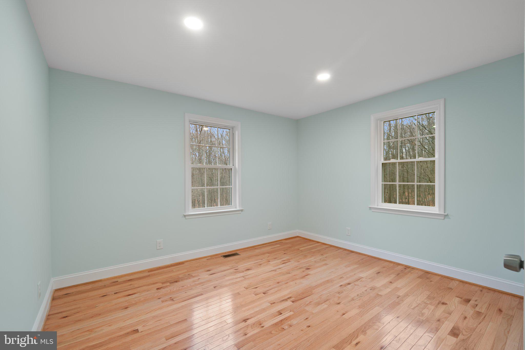 4739 Ford Fields Rd