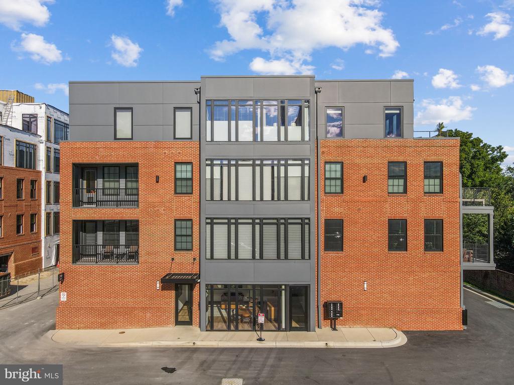 210 SECOND STREET E 402