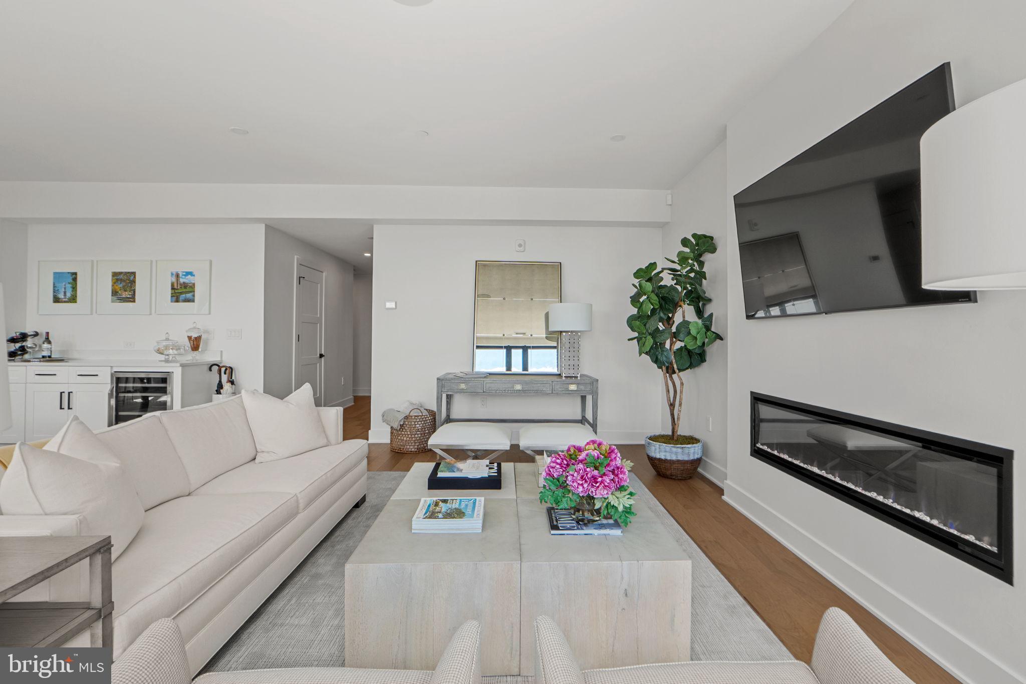 210 SECOND STREET E 402