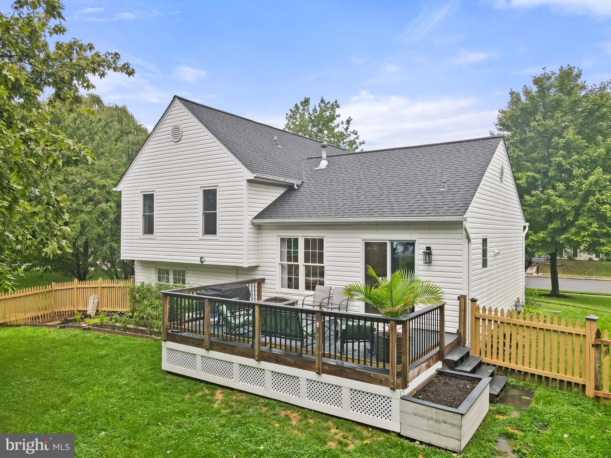 209 SILVER STONE DRIVE