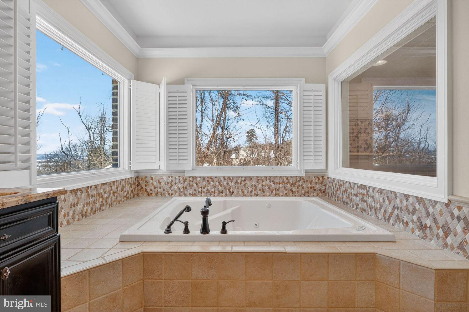 4803 SMOKEY COURT