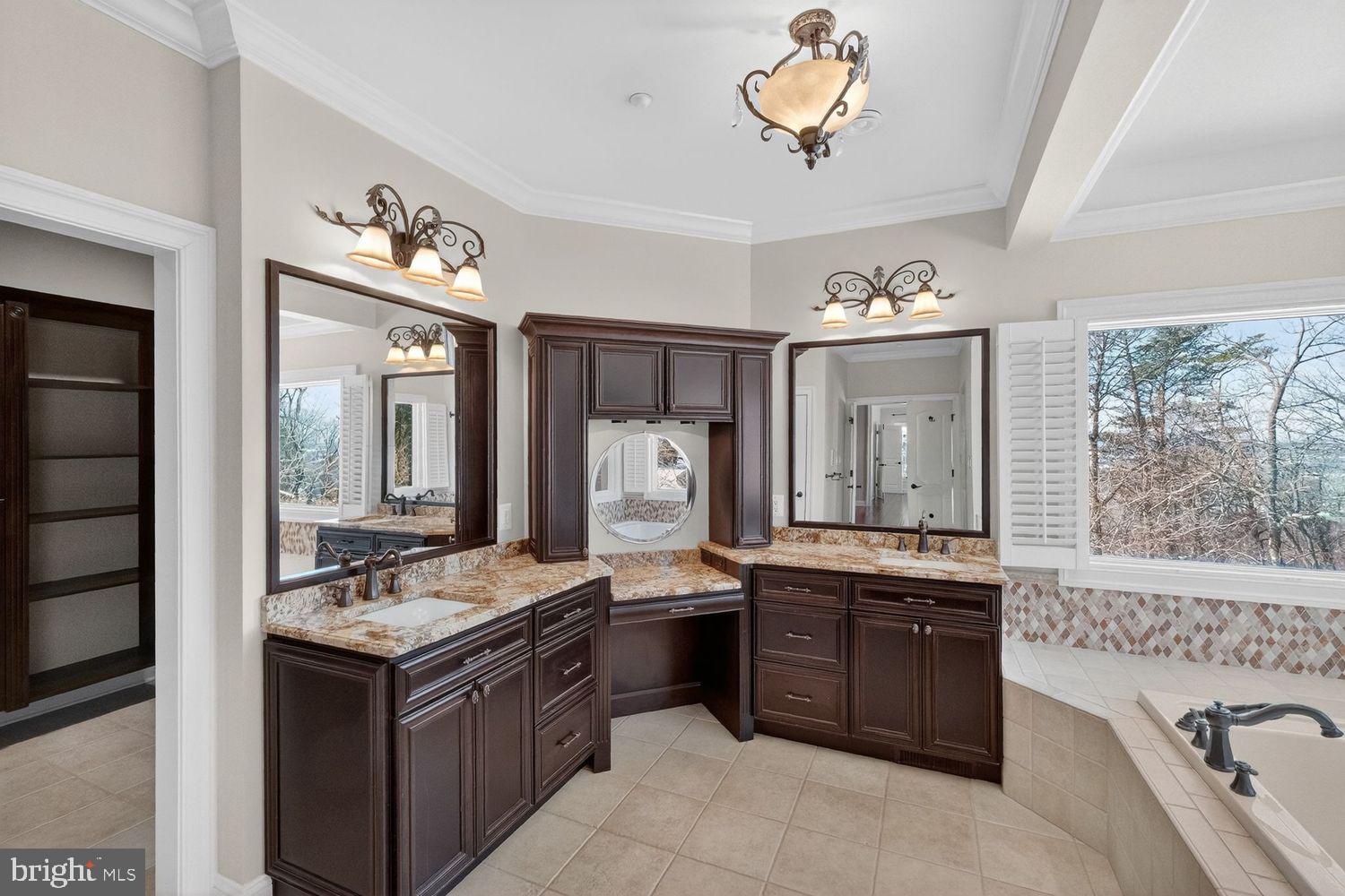 4803 SMOKEY COURT