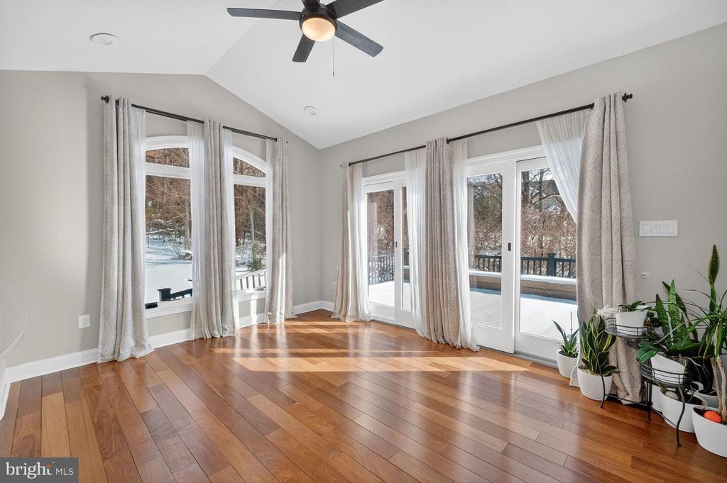 4803 SMOKEY COURT