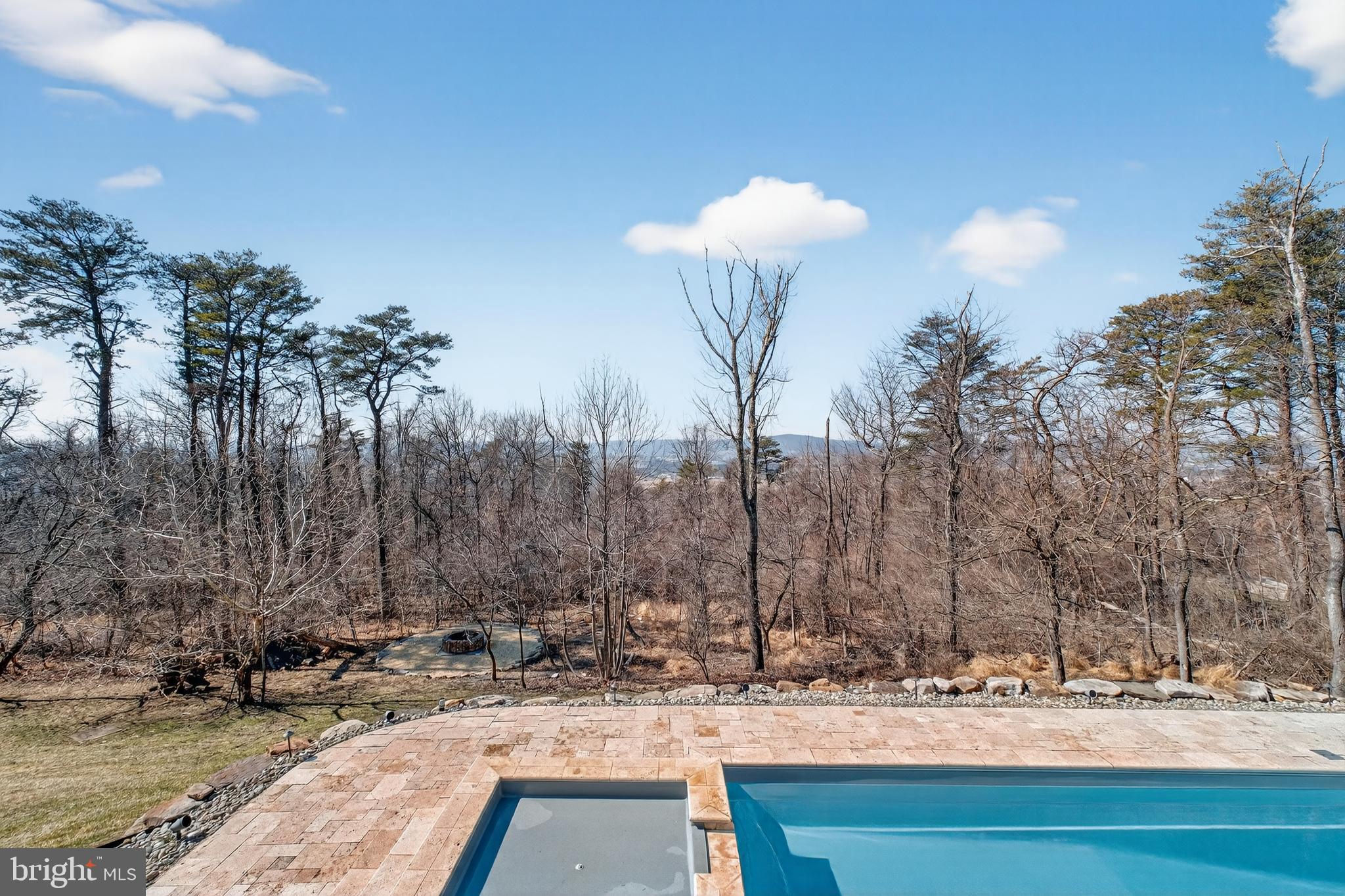 4803 SMOKEY COURT