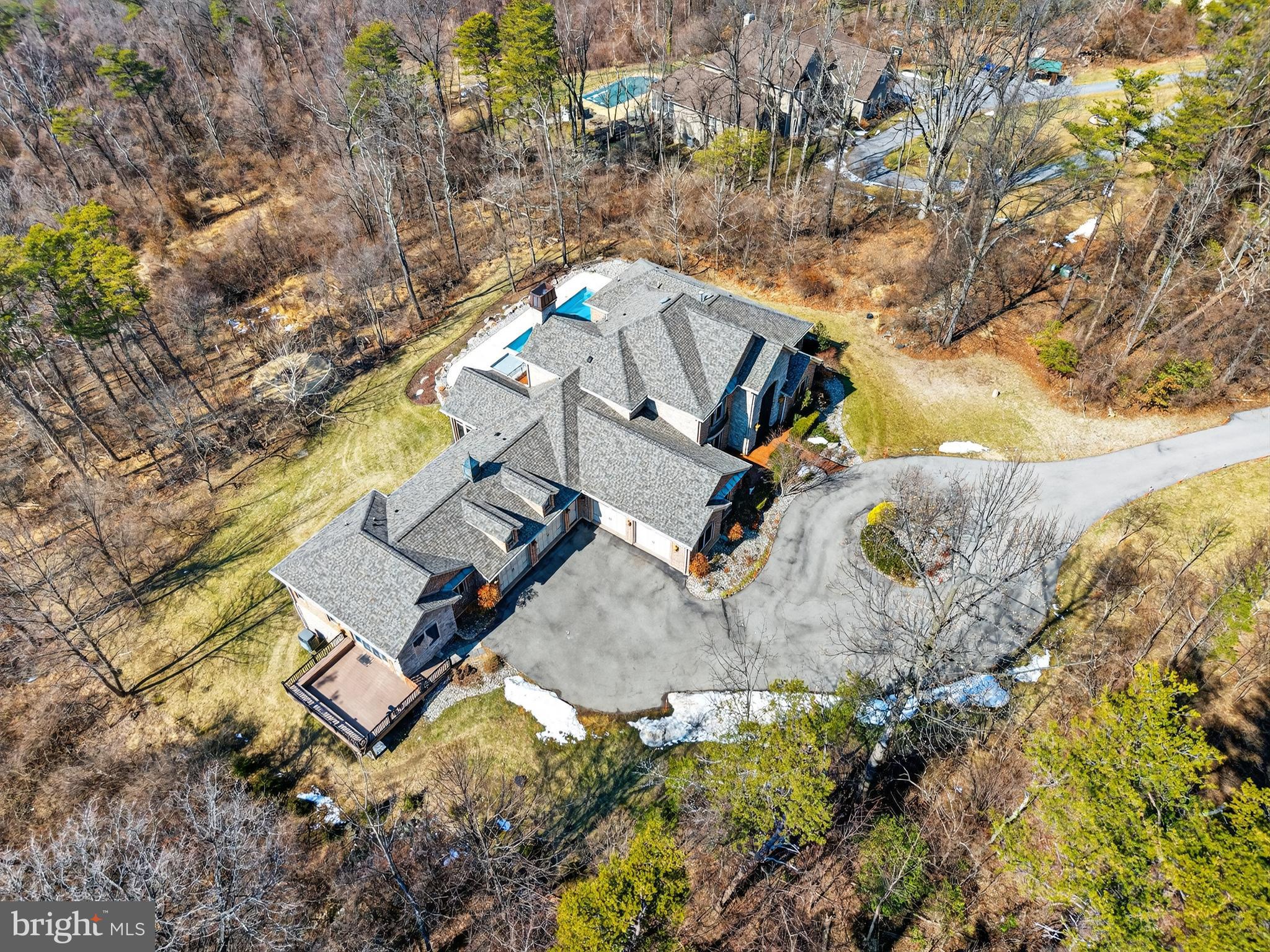 4803 SMOKEY COURT