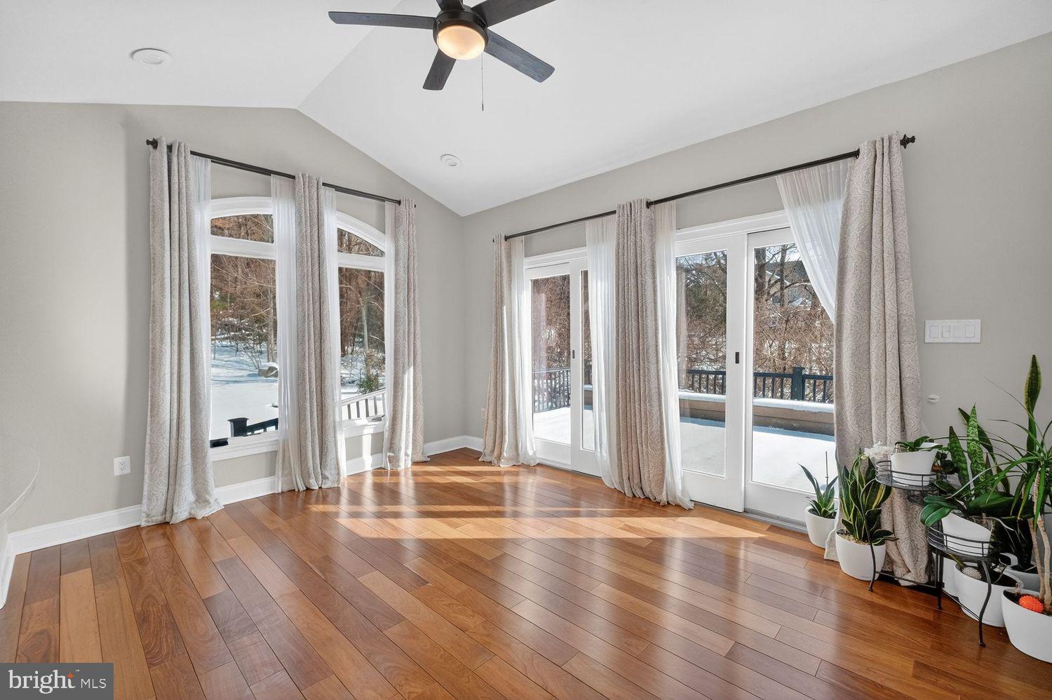 4803 SMOKEY COURT
