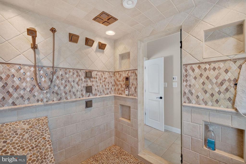 4803 SMOKEY COURT