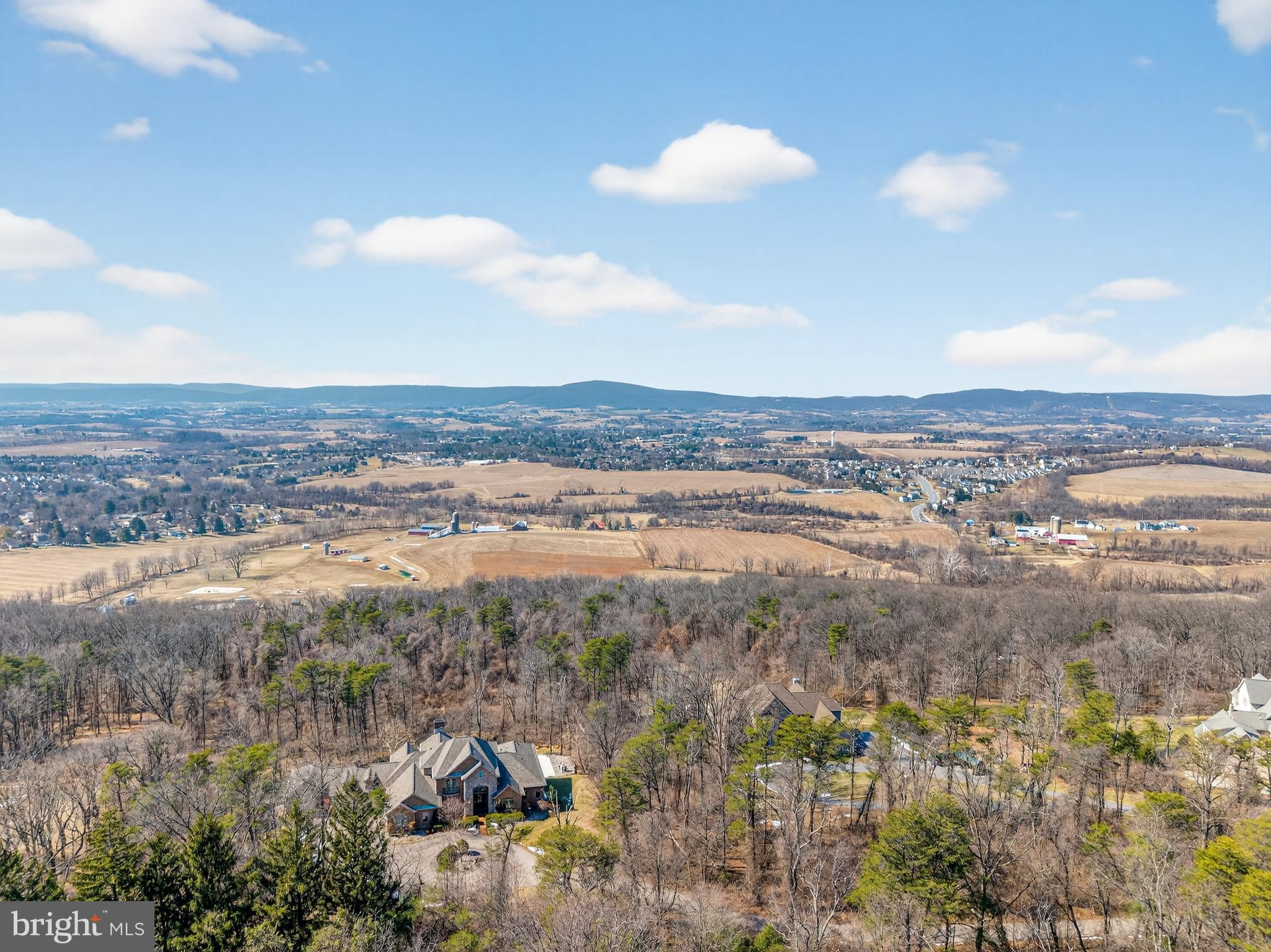 4803 SMOKEY COURT